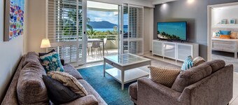 Poinciana Lodge 102, Seaview Apartment on Hamilton Island