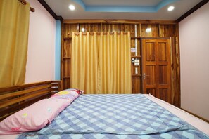 Soundproofing, free WiFi - OYO 970 Ban Kala Resort and Homestay (Pattaya)