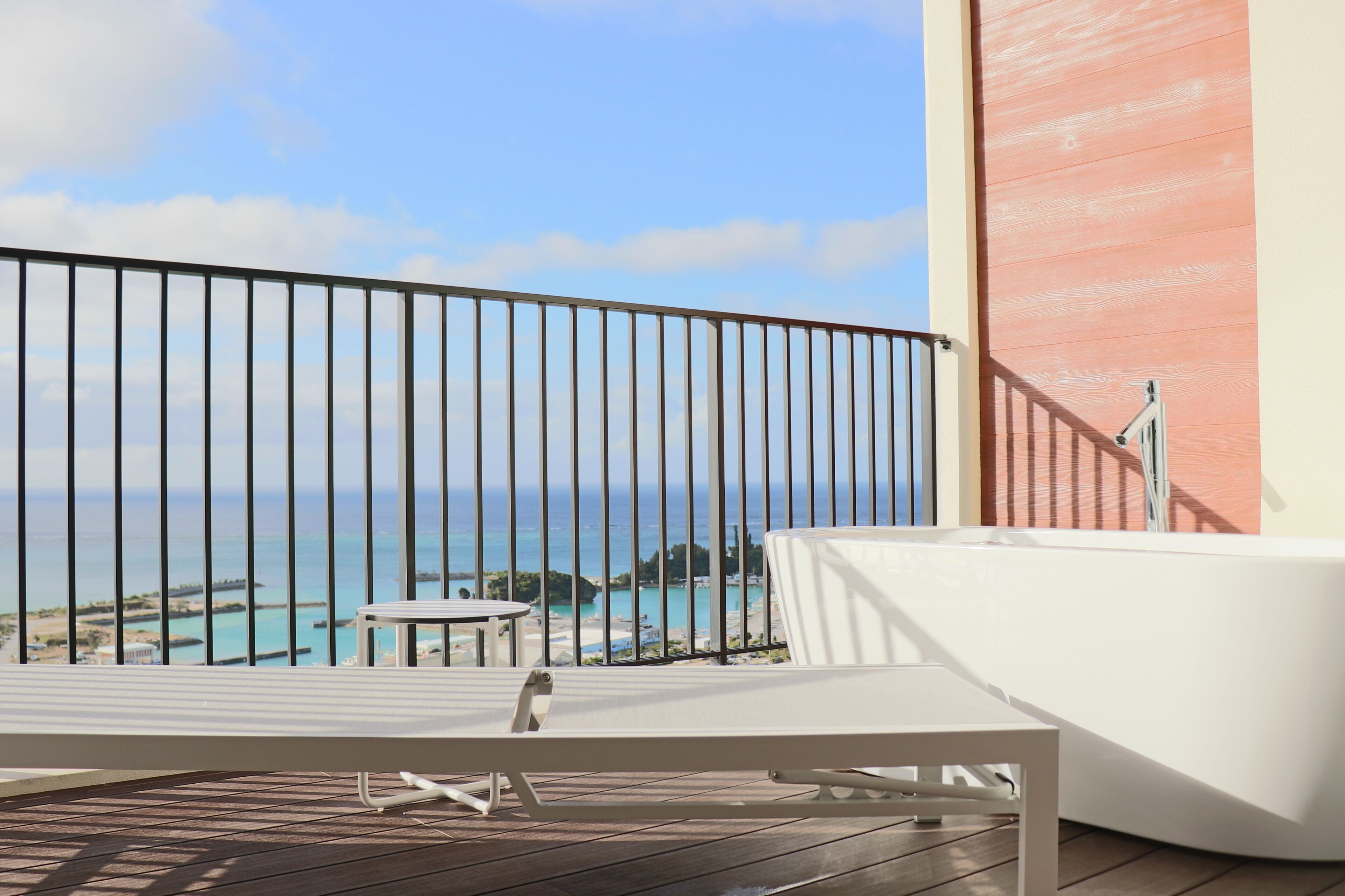 1 bedroom, down duvets, in-room safe, blackout curtains