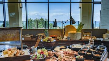 Daily buffet breakfast for a fee