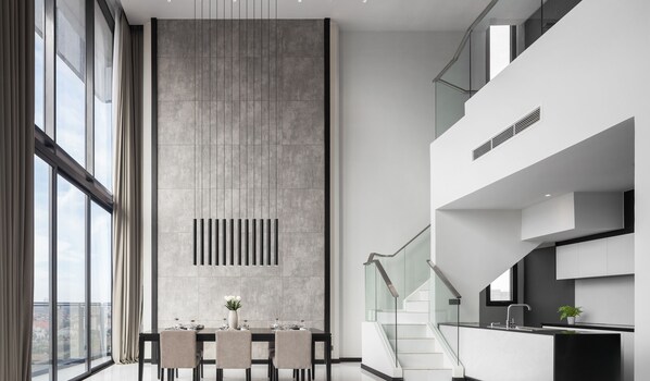 Dining - Lyve Inc Hotel and Residence (Phnom Penh)