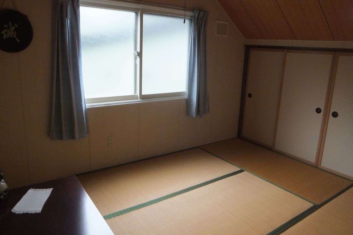 Habitación tradicional (Japanese Style, 3 Guests, TAKE) | Escritorio y wifi gratis