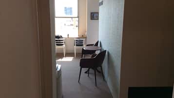 Restauration dans la chambre