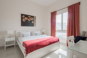 1 habitación y espacio para trabajar con laptop 