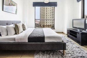 3 Schlafzimmer, laptopgeeigneter Arbeitsplatz, Bügeleisen/Bügelbrett