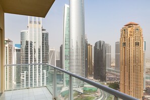 Property grounds - Breathtaking Views From This Spacious 1BR Apartment in JLT (Dubai)