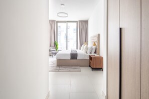 1 bedroom, laptop workspace, iron/ironing board, free WiFi - Alluring 1BR Apartment - Near the Beach! (Dubai)