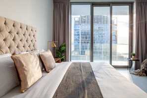 3 chambres, espace de travail pour ordinateur portable