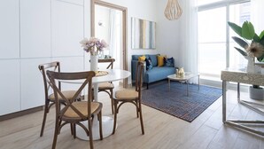 Dining - Exquisitely Designed 1BR Apartment in Dazzling Dubai Marina! (Dubai)