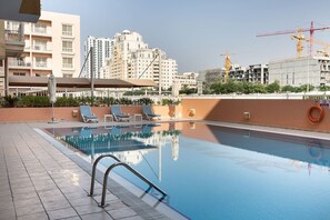 Outdoor pool - Bright & Spacious 1BR in JVC - Sleeps 3! (Dubai)
