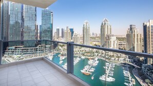 Unclassified image, 3 of 19, button - Exquisite 3BR in Dubai Marina With Stunning Views! (Dubai)