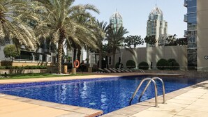 Unclassified image, 4 of 19, button - Exquisite 3BR in Dubai Marina With Stunning Views! (Dubai)