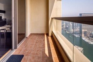 Interior - Elegant 2BR in JBR With Stunning Marina Views! (Dubai)