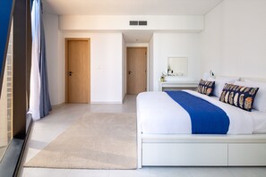 1 Schlafzimmer, laptopgeeigneter Arbeitsplatz, Bügeleisen/Bügelbrett