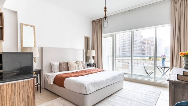 Unclassified image, 1 of 14, button - Fantastic Studio Apartment With Subtle Décor in Downtown Dubai (Dubai)
