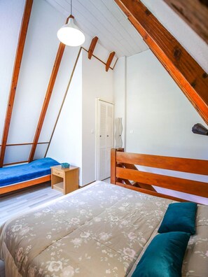 1 chambre, fer et planche Ă repasser, lit parapluie, Wi-Fi gratuit