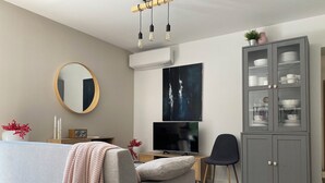 TV, DVD-spiller og filmbibliotek