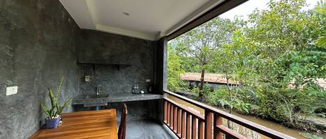 2 Bedroom with Balcony | Terrace/patio