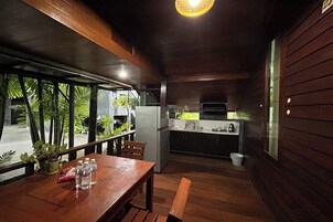 Quarto família | Cozinha privada | Geladeira, cafeteira/chaleira, chaleira elétrica