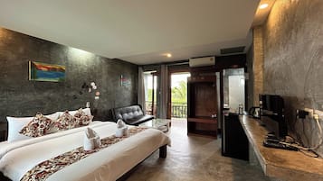 1 habitación, escritorio, wifi gratis y ropa de cama