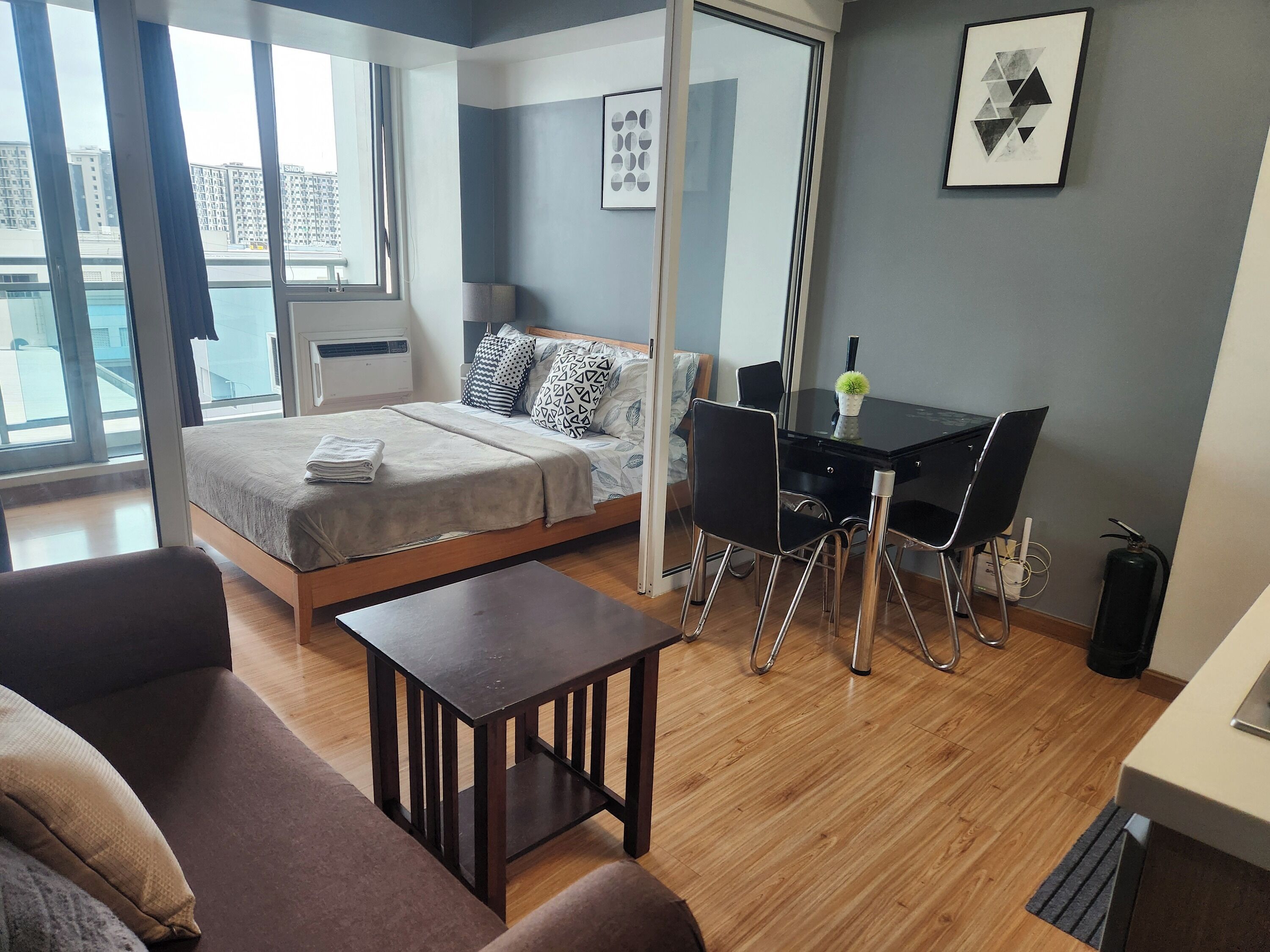 1 bedroom, desk, free WiFi, bed sheets