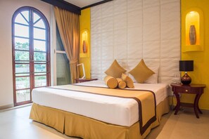 Master Suite (2bedrooms) | Minibar, in-room safe, desk, free WiFi - Poseidon Boutique Hotel (Pattaya)