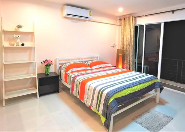 Villa | 1 bedroom, desk, iron/ironing board, free WiFi - Pon House (Chalong)
