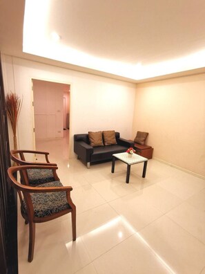 Villa | 1 bedroom, desk, iron/ironing board, free WiFi - Pon House (Chalong)