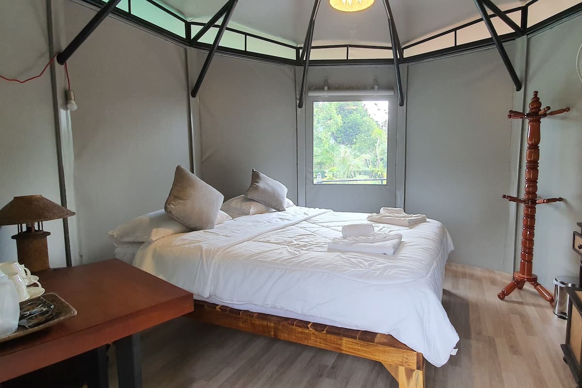 Superior Tent | Free WiFi