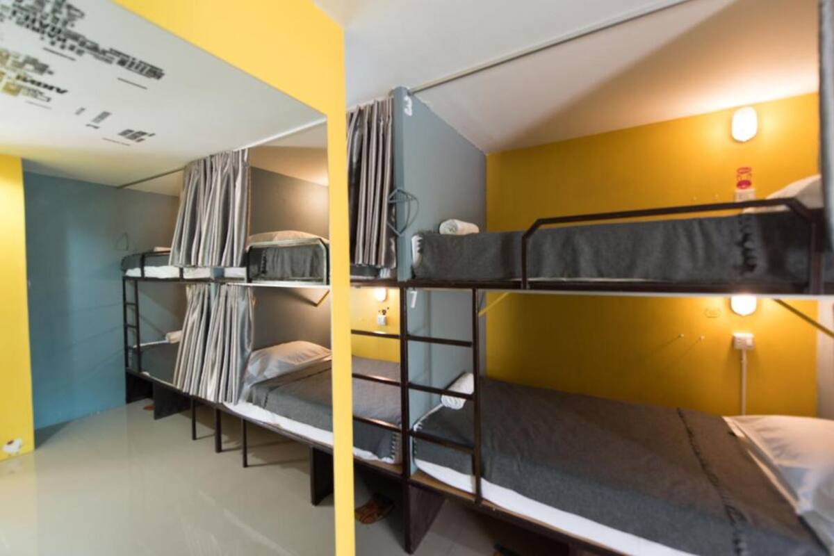 Dormitorio compartido | Wifi gratis 