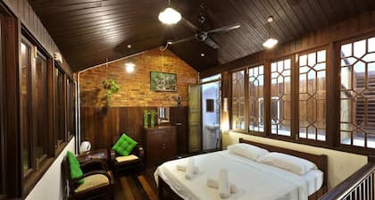 Silver Shine Guesthouse