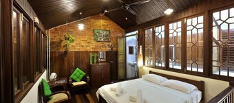 Silver Shine Guesthouse