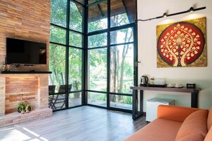 Glass House with Garden | 免费 WiFi