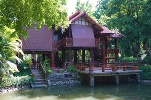 Thai House, Garden View | Free WiFi
