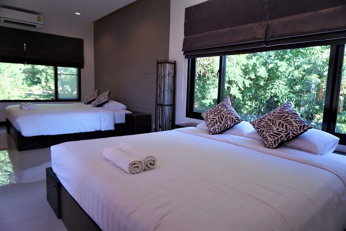 Quadruple Room, Garden View | Free WiFi