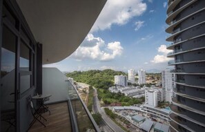 Standard-Apartment, 3 Schlafzimmer | Balkon