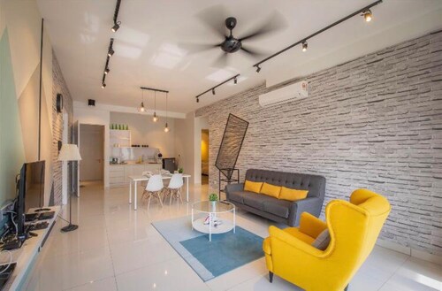 アルテ S 3 ベッドルームズ コンド