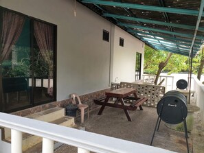 BBQ/picnic area - Alang Kenari Resort (Yan)