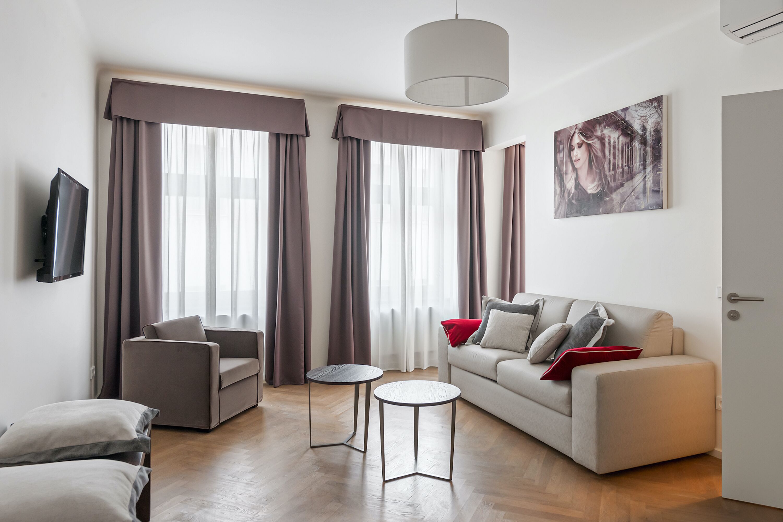 family suite | living room | flat-screen tv