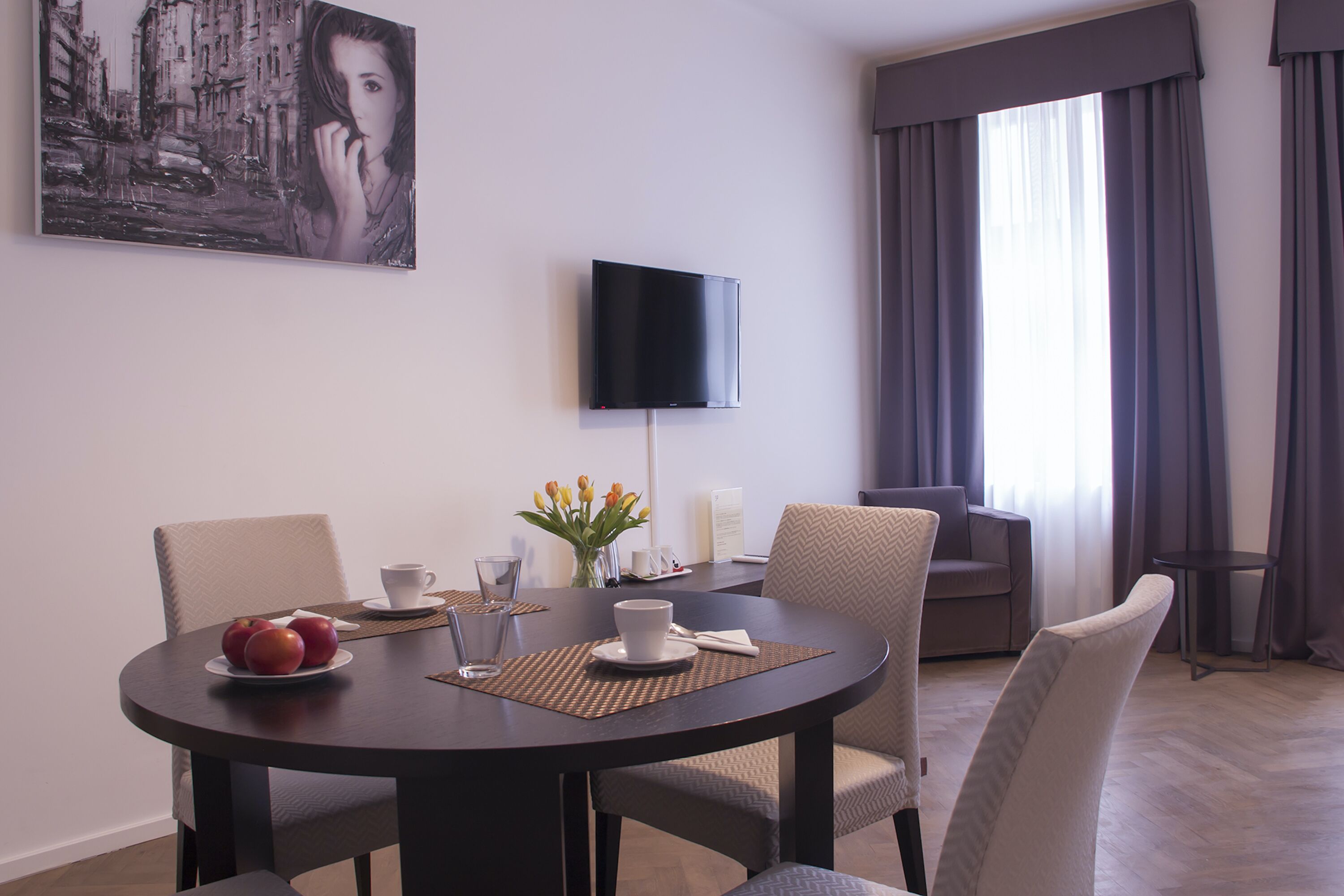 family suite | in-room dining