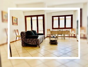 Appartamento, 3 camere da letto | Area soggiorno | TV a schermo piatto