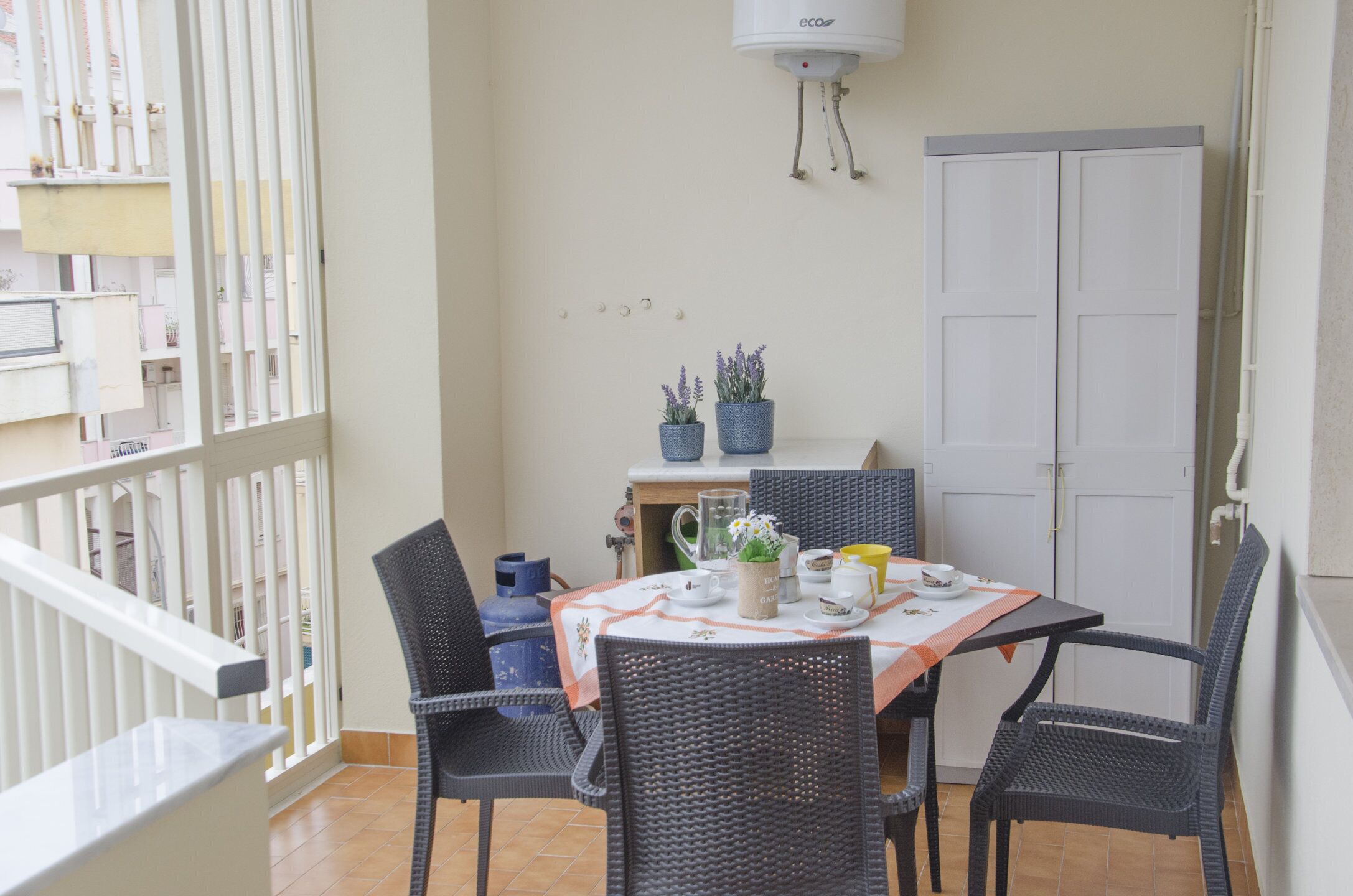 Apartment, 2 Schlafzimmer | Essbereich im Zimmer