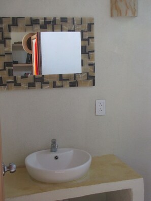 Bungalow, 1 habitación, para fumadores, Terraza | Baño