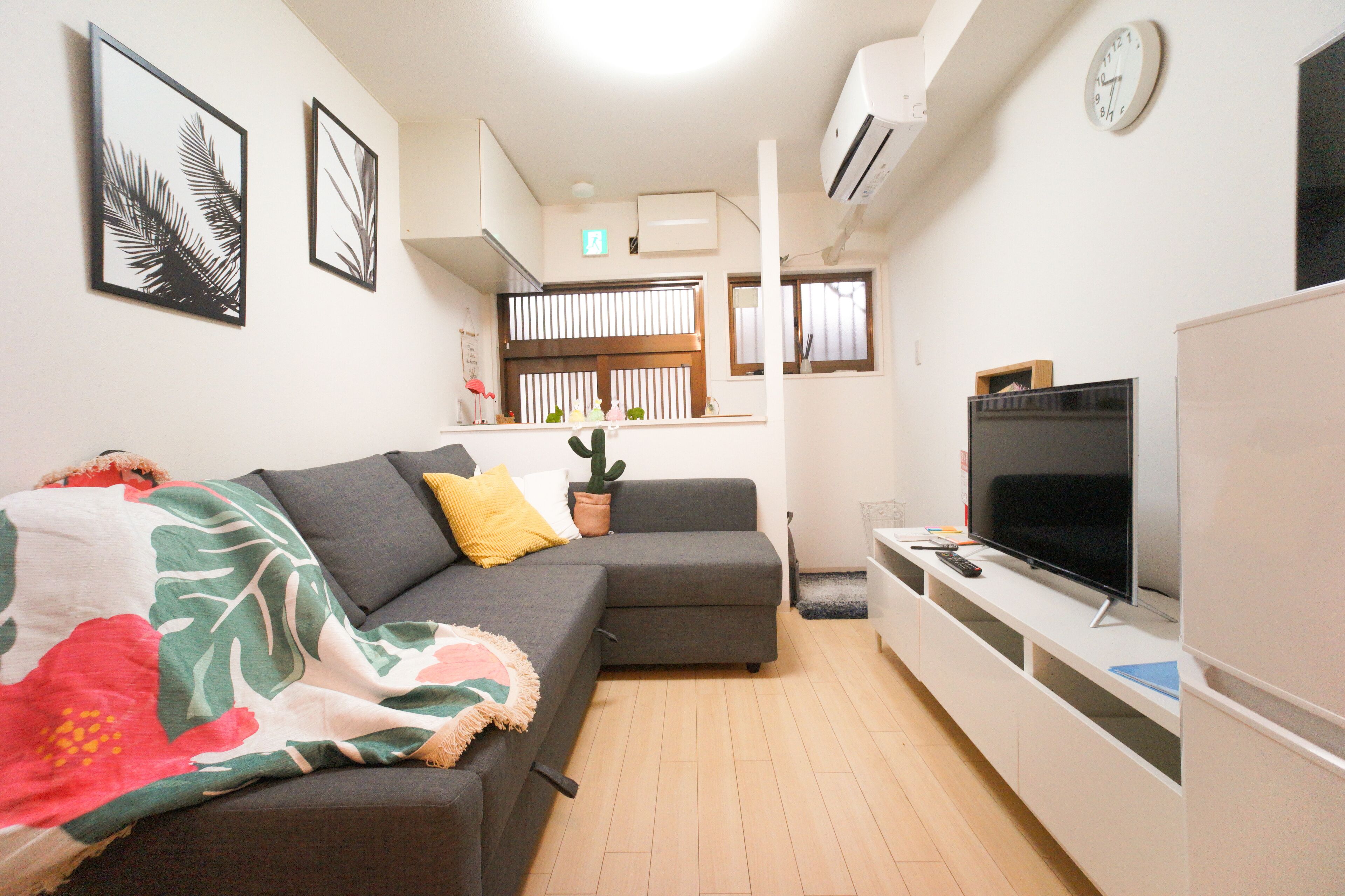 House, 2 Bedrooms | Living area | Flat-screen TV