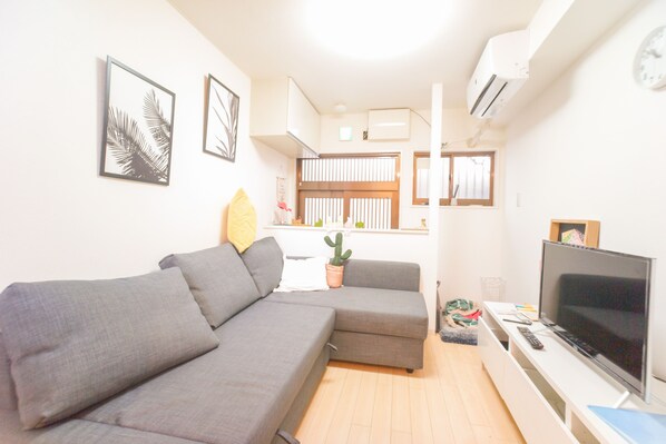 House, 2 Bedrooms | Living area