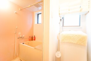 House, 2 Bedrooms | Bathroom