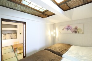 House, 3 Bedrooms | 3 bedrooms, free WiFi, bed sheets - Guest House (Osaka)
