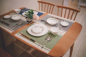 House, 3 Bedrooms | In-room dining - Local stay in Taishi (Osaka)