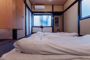 House, 1 Bedroom | 1 bedroom, free WiFi, bed sheets
