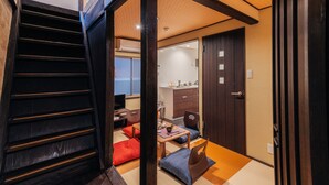 Living room - Local stay in Namba (Osaka)